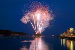 4年ぶりの開催！福山鞆の浦弁天島花火大会のお知らせ