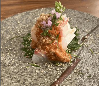 qg7TWEFA3uRLhaTwrYTq.png?w=940&h=940