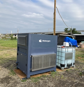 qiQVfXBbOwZpBtx2ywEa.jpg?w=940&h=940