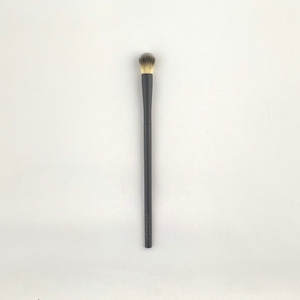 OWN コンシーラーブラッシュ　4,950円（限定30点限り） 10月21日（火）よりジェイアール京都伊勢丹先行発売