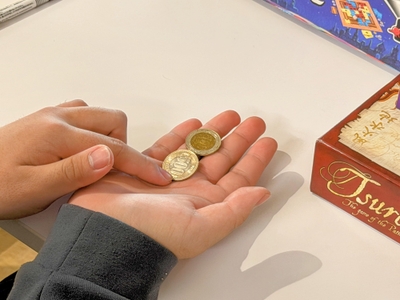 実物のペソ硬貨