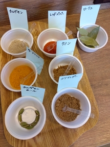 qlJU85LqhMIHxZswHSN5.jpg?w=940&h=940