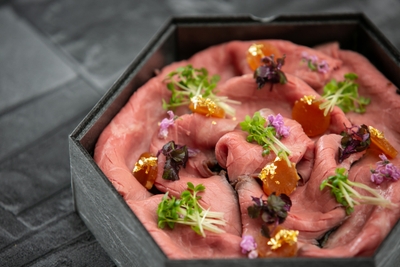 qlpGnxuMTiRBmw8t4omr.jpg?w=940&h=940