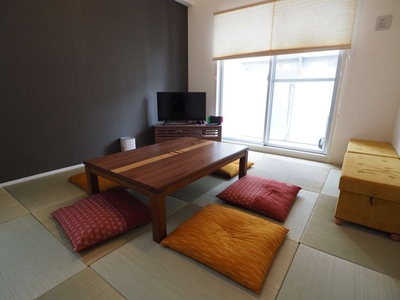 qmTucaEJmop8cgEu4pAC.jpg?w=940&h=940