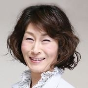 長柴　美恵　氏