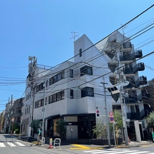 qrHHygrauAcOiH3J2HL9.jpg?w=940&h=940