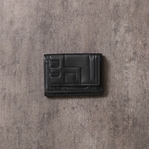 3つ折り財布¥19,800（税込）