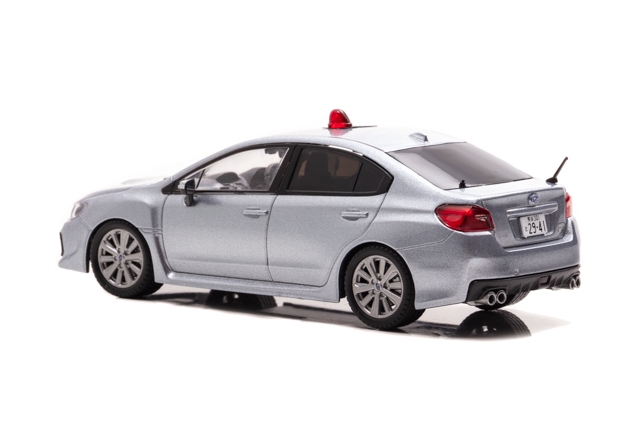 1/43 スバル WRX S4 2.0GT Eye Sight (VAG) 2019 埼玉県警察高速道路交通警察隊車両 (覆面 銀):左後