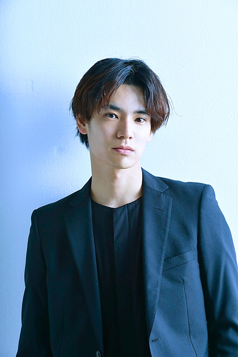 主人公の義理の息子・健太(36)役:秋沢健太朗