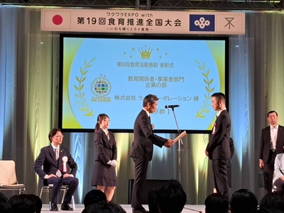 qzcjJ8Fzwilc6UdZibwL.jpg?w=940&h=940