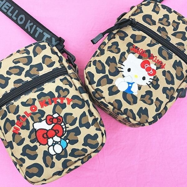 ハローキティのレオパード柄バッグ。持っているだけで圧倒的存在です