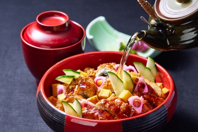 r2tCfBl7sr6KkUKcIR6q.jpg?w=940&h=940