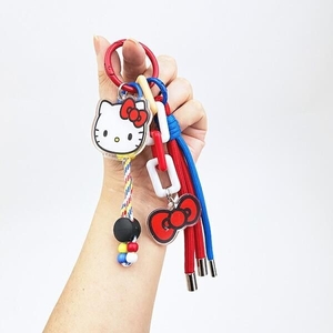 ハローキティのストラップチャーム