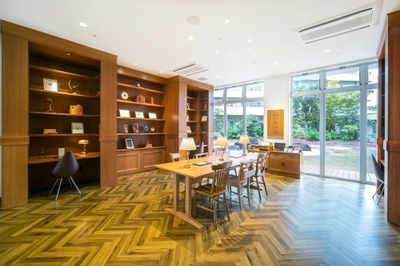 r6v3f0QcE9MYbssY1lQY.jpg?w=940&h=940