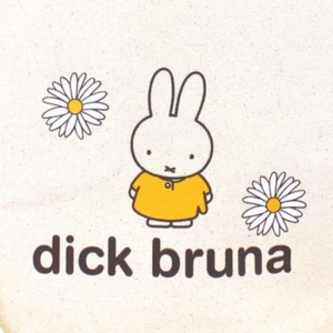 r8ZujDN2AM8QJSffZkn4.jpg?w=940&h=940