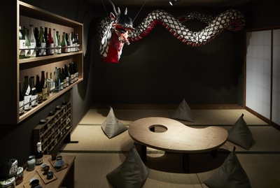 rBkLKT1R77xaymENYk5m.jpg?w=940&h=940