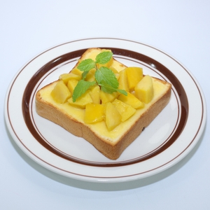 rG9W7zRJ1QtYopf4kXOZ.jpg?w=940&h=940