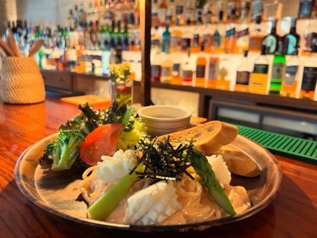 明太子クリームパスタ サラダ&バゲット