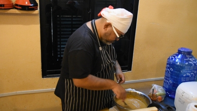 rV1BHru6qarzY98EkKxr.jpg?w=940&h=940