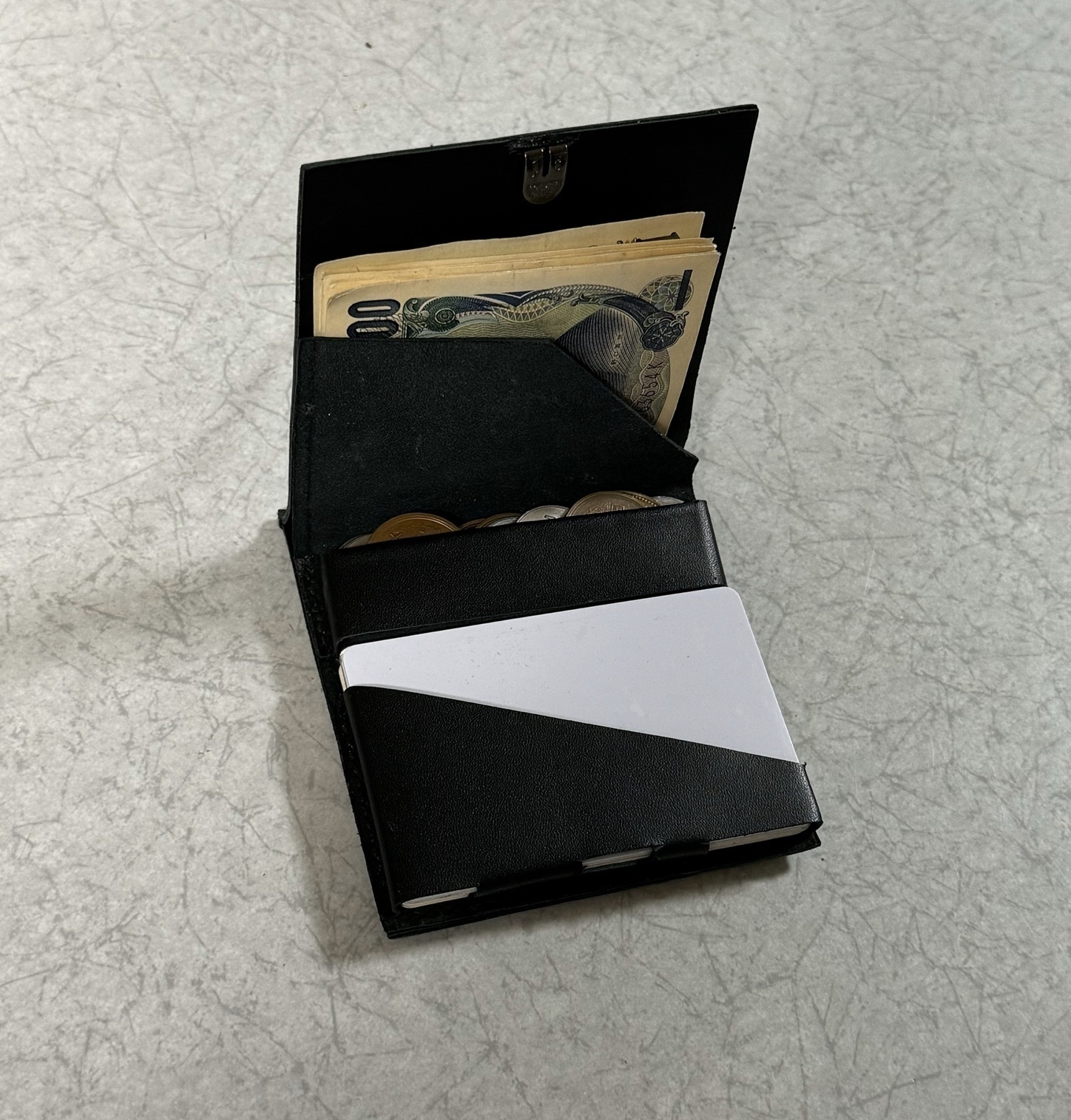 「Tri-La」(トライラ) オープン