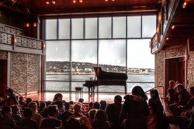 ri0WjlbQGJ6cUkyR39b7.jpg?w=940&h=940