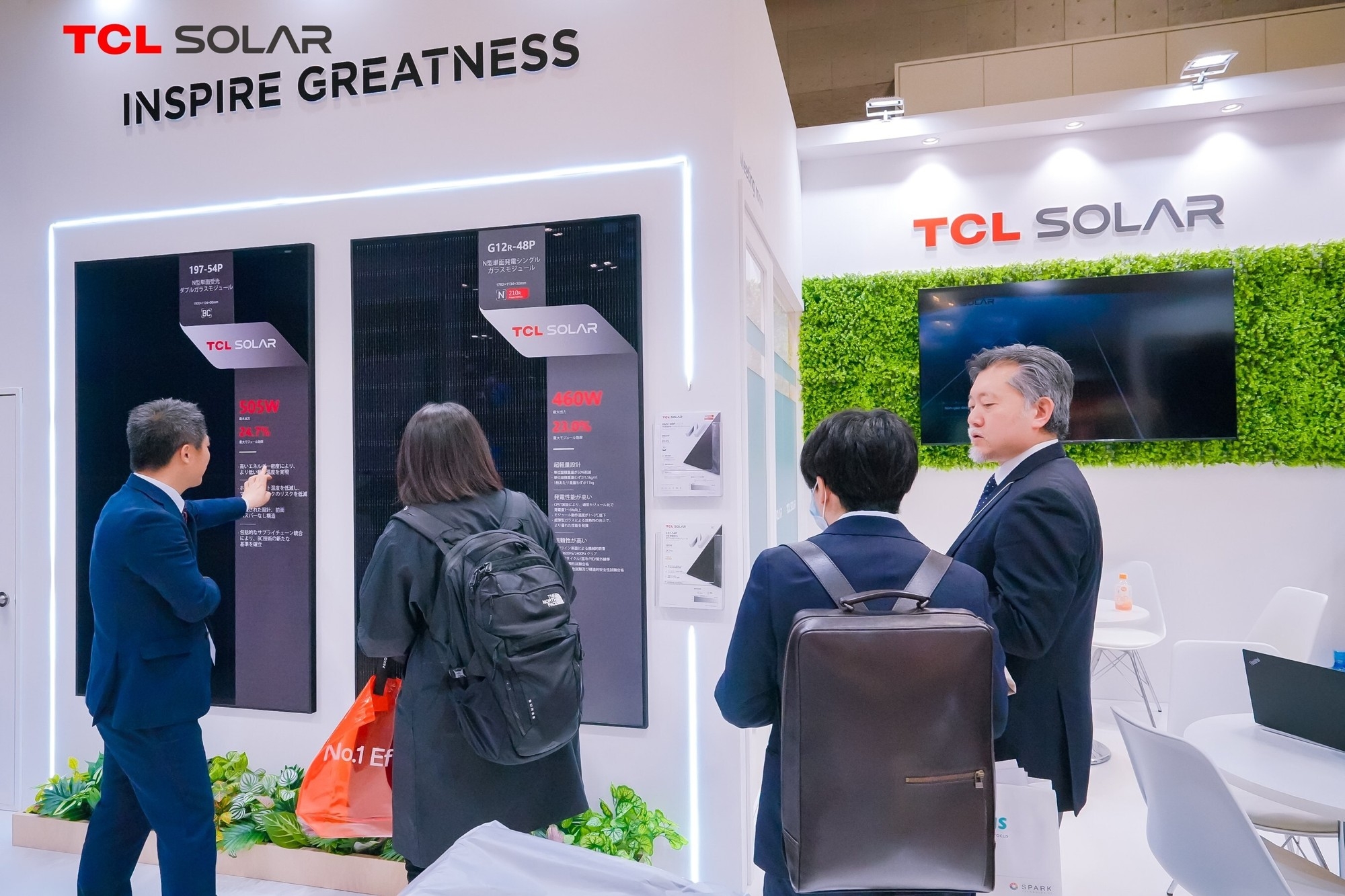 「日本の屋根に最適化」軽くて強い次世代太陽光　TCL Solar、PV EXPO 2026で5.4kg/m²軽量モデル公開　発電量3〜6％増・高効率技術で市場攻略へ