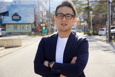 rldhUQRT8zsXyNLzq8Z1.jpg?w=940&h=940