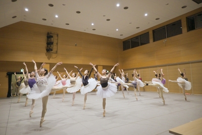 rmQMoeEdxhfOKJPjqIva.jpg?w=940&h=940