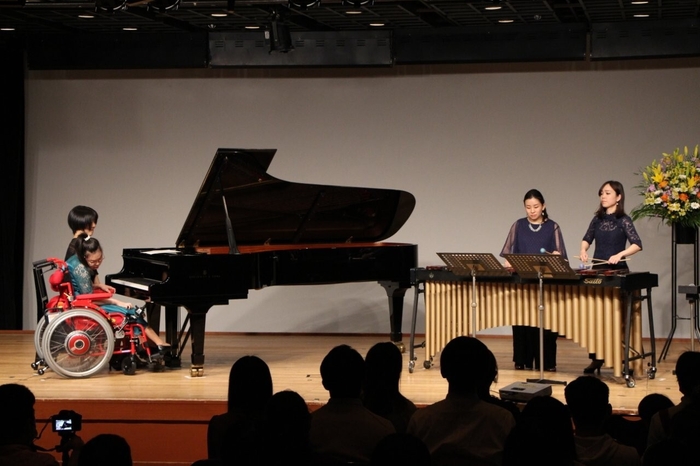 過去採択団体例(3) ひとさし指のノクターン(東京都) わくわく!みんなで楽しむコンサート ~障がいのある人もない人も一つになって~