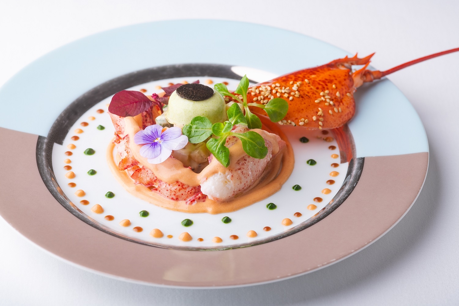 ポール・ボキューズのスペシャリテ「オマール海老のサラダ仕立て ア・ラ・フランセーズ 」