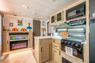 rxE7A8Eck2Zco7Insn3Z.jpg?w=940&h=940