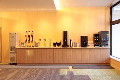 s5oncGYtdmKlWALz5tA9.jpg?w=940&h=940