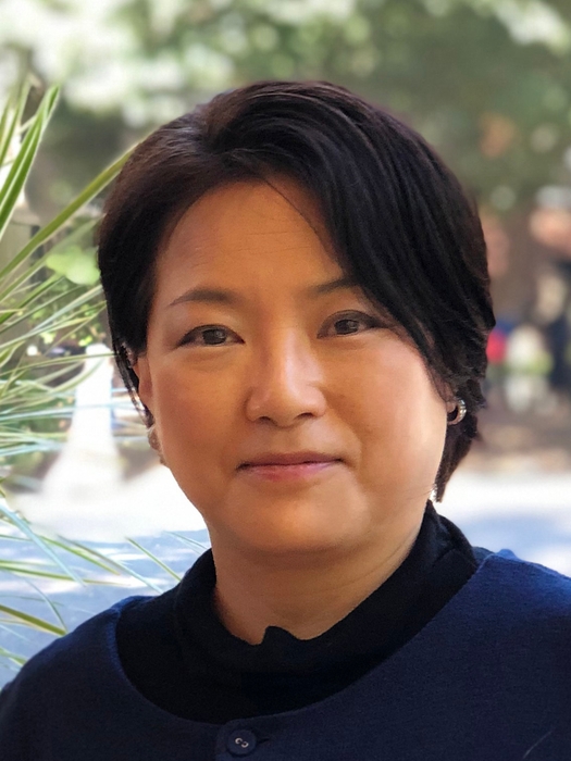 金巻 とも子 氏