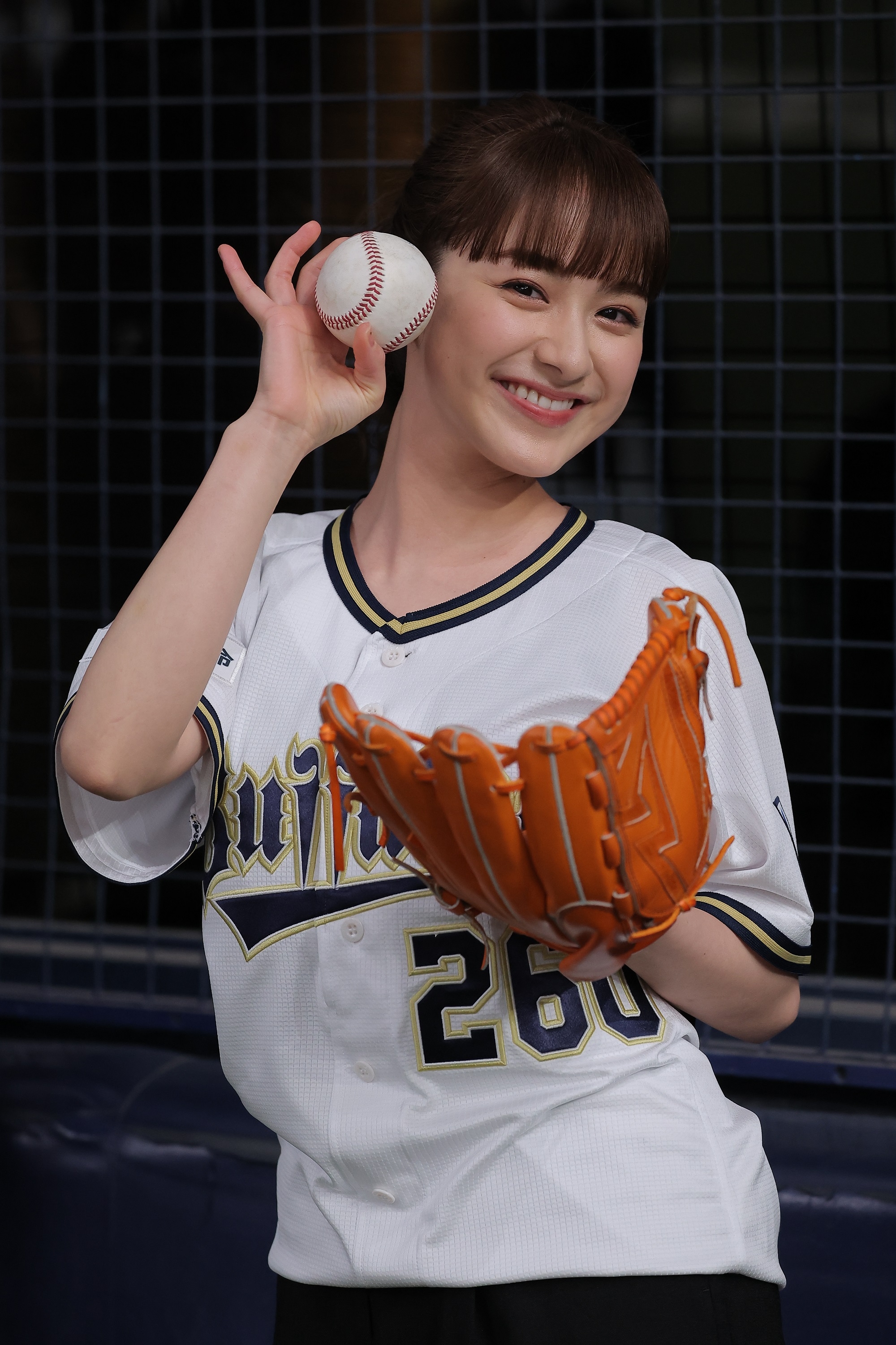 平祐奈が願いを込めて全力投球!!『オリックスが今季も優勝できますように!』BS松竹東急ベースボールシアター 特別始球式 4月19日 オリックス×楽天