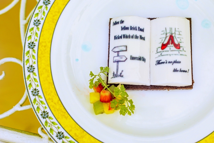 アシェットデセール:ドロシーの物語~ホワイトチョコムース~