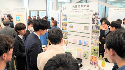 sOsrMfNB7O7GEhMJcj97.jpg?w=940&h=940