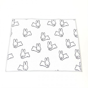 sRtwsrr5XrdfT0uPgaz5.jpg?w=940&h=940