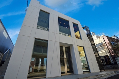 sSxRbMlQ3HtK3QQhKUVO.jpeg?w=940&h=940