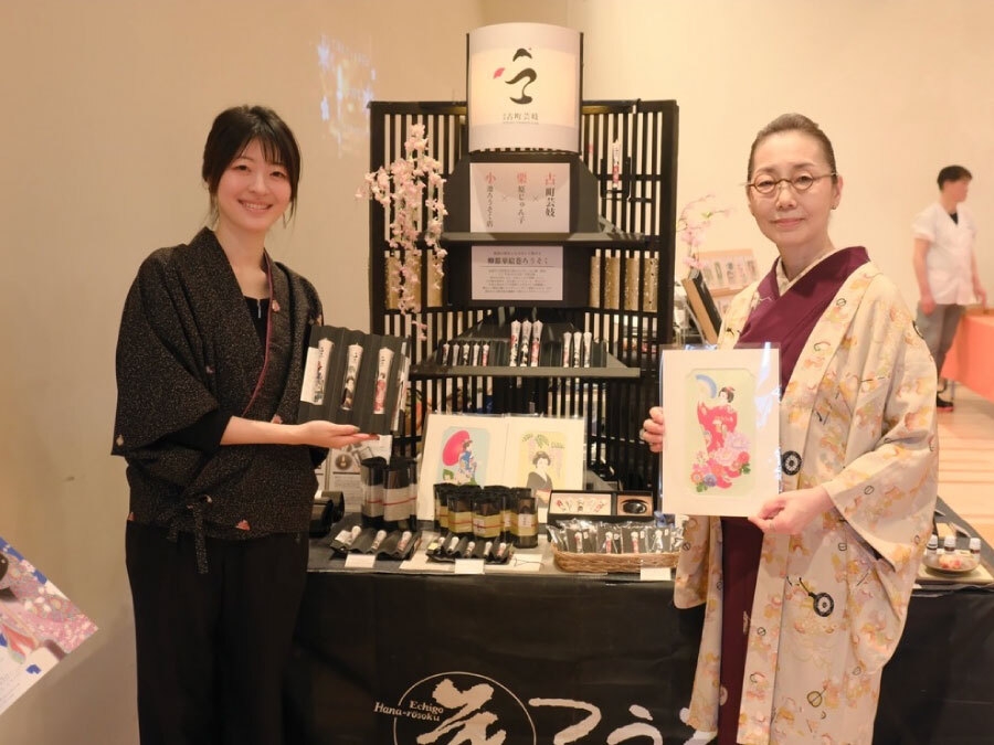 プレ販売イベント時(栗原じゅん子氏)