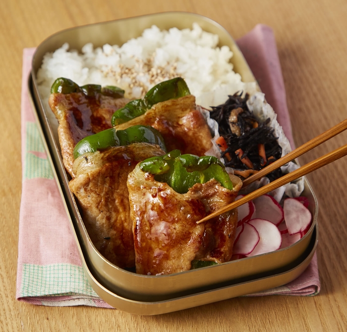 気軽な肉巻き:「ピーマンのオイスター肉巻き」