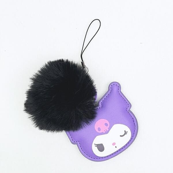 サンリオのPUレザーストラップ キーホルダー。PUレザーチャームにもこもこがチャームポイントです。