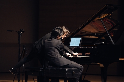 sf7YxMFC7mU2DxesKqSc.jpg?w=940&h=940