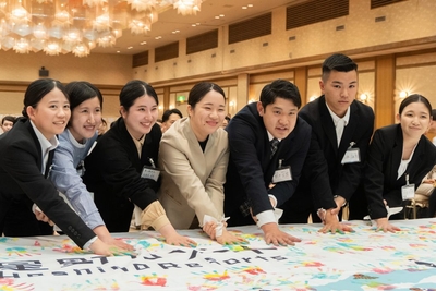 shDZeNRtEwr1jagxHFth.jpg?w=940&h=940