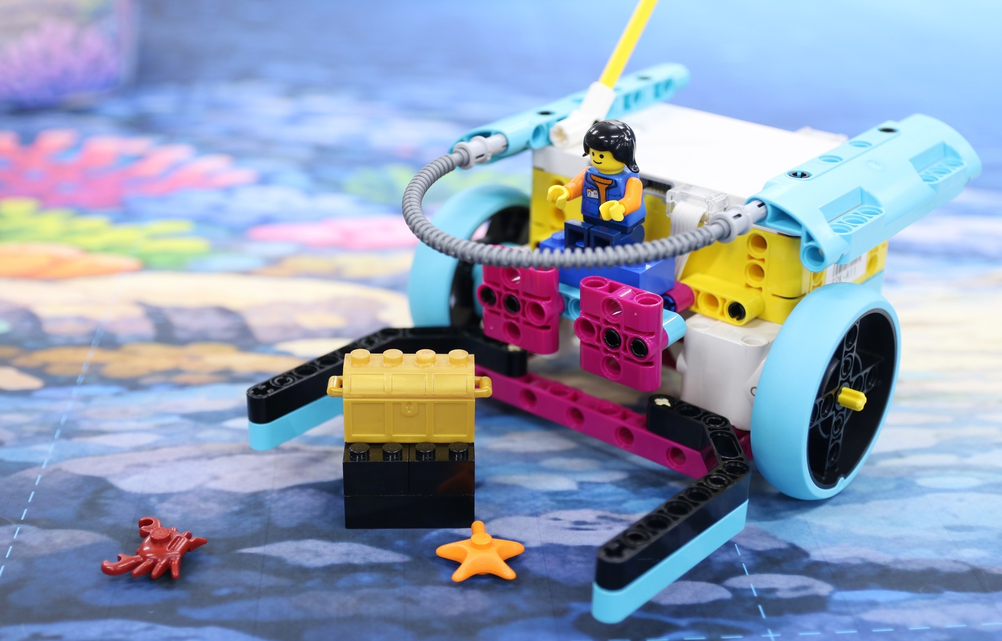 ProgLab presents「ロボットプログラミングで創る!動かす!~海底をたんけんして、おたからをゲットしよう!~」ワークショップ開催