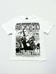 映画「スタントウーマン ハリウッドの知られざるヒーローたち」 とハードコアチョコレートがコラボレーション！ 有名女優の影に隠れた名もなき彼女たちの姿をTシャツに！