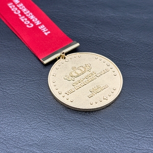 sjIETgSDKQe9b0TZJk00.jpg?w=940&h=940