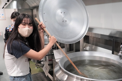 spd81LeVZegId8mObgQM.jpg?w=940&h=940