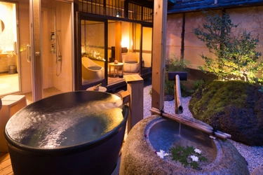 Nazuna 京都、「2025 トラベラーズチョイス」の 「B&B、イン」部門に二条城・御所の2施設が選出！