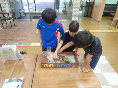 遊んでいる様子