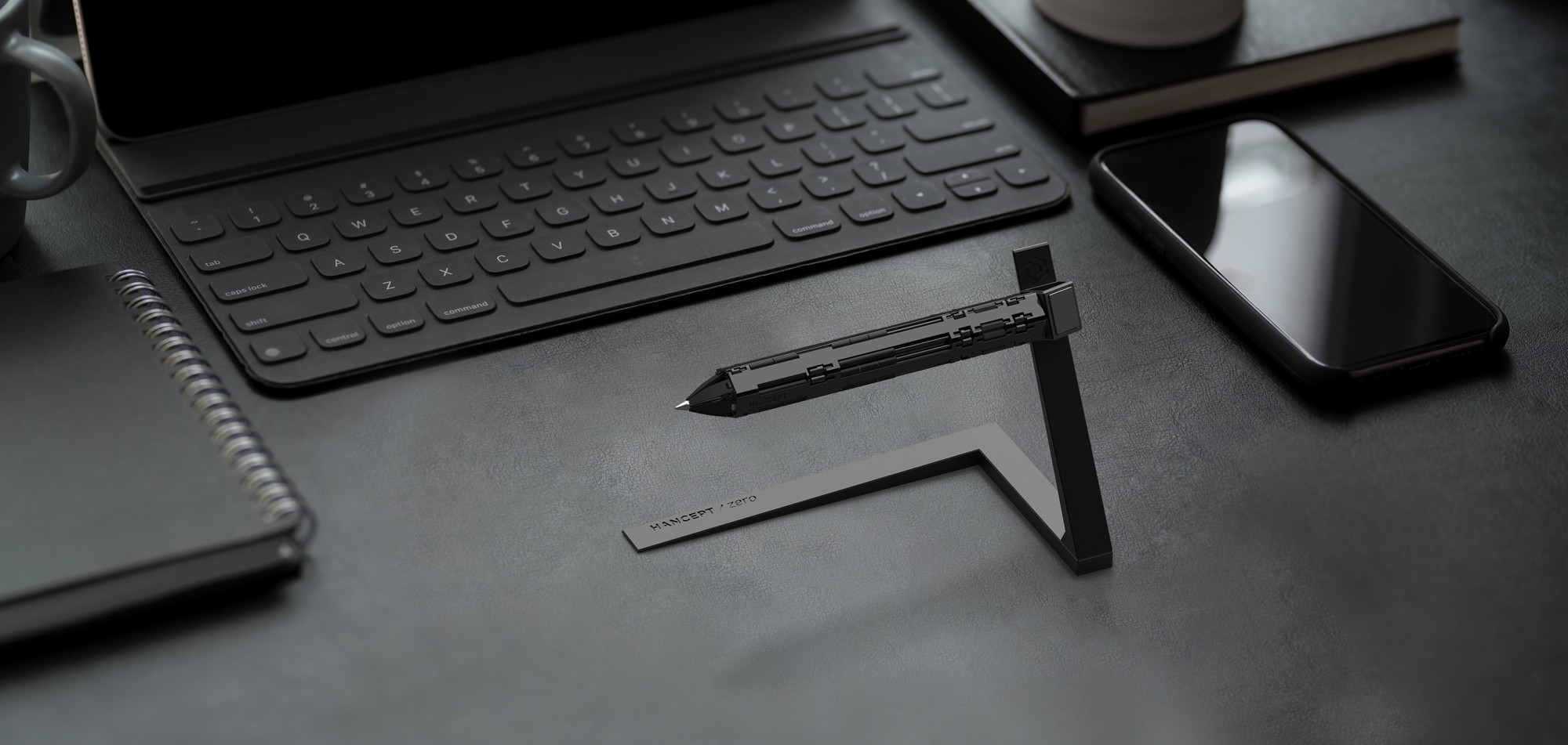 高級腕時計素材&精密加工が生む、大人のためのギア